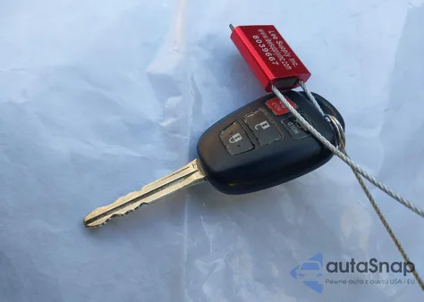 2015 Toyota Corolla Le Plus z USA, uszkodzony, nr VIN 5YFBURHE4FP347640